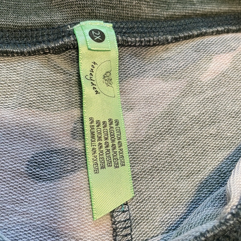 New- Half pipe camo short - Picture 4 of 4